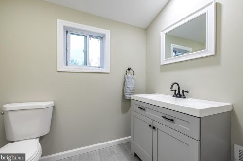 22 Sadie St, Trenton NJ 08619-4309 exterior