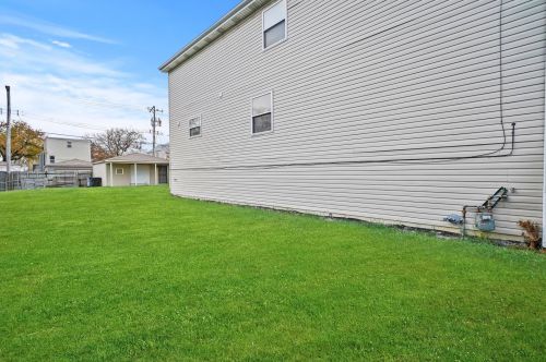 1538 Tripp Ave, Chicago IL 60652-2948 exterior