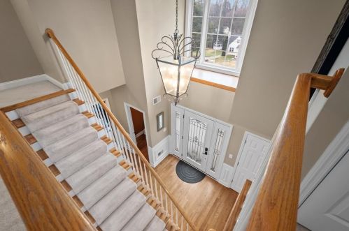 2419 Orchard Dr, Pittsburgh PA  15241-2542 exterior