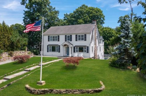 5 Mansfield Pl, Westport CT  06880-5045 exterior