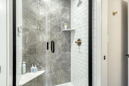 100 Ladue Meadows Ln, Saint Louis MO 63141-7503 exterior