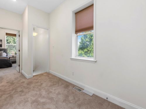 2724 Rutger St, Saint Louis MO 63104-1932 exterior