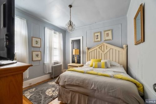 168 Carolina Ave, Irvington NJ 07111-2662 exterior