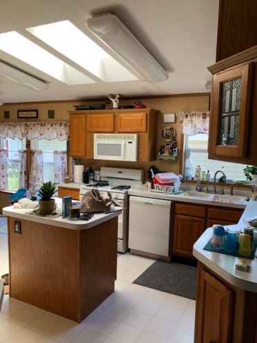 245 Poppy Ln, Matteson, IL 60443-2891