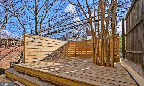 1700 Hobart St, Washington DC 20009-3705 exterior