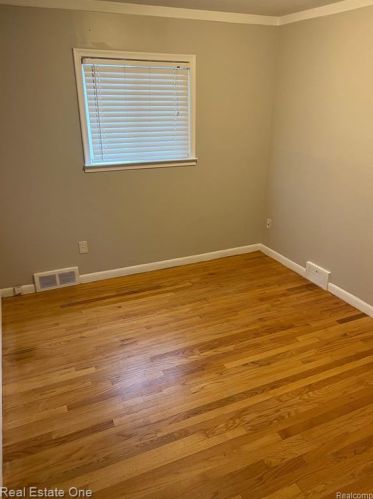 33380 Florence St, Garden City MI  48135-1094 exterior