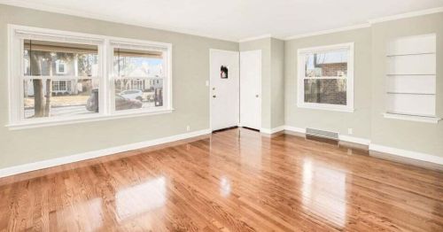 4875 Sheffield Ave, Milwaukee WI  53217-5963 exterior