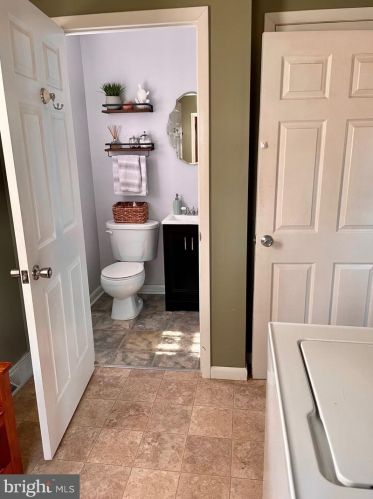 24 Edwin Ave, Trenton NJ 08610-4419 exterior