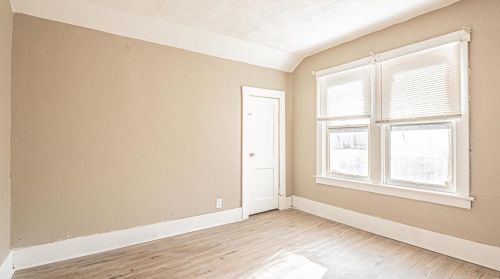 1216 Verl Pl, Saint Louis MO 63133-1037 exterior