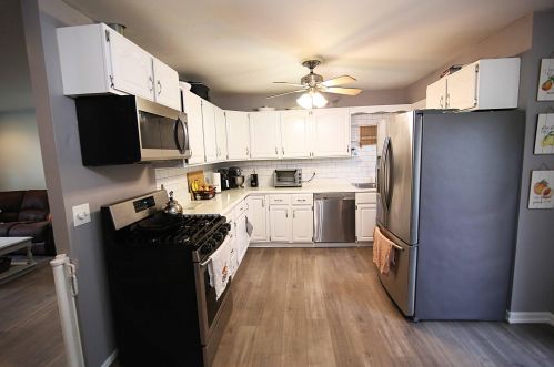 4223 Cedarcrest Ave, Kalamazoo MI 49024-8125 exterior