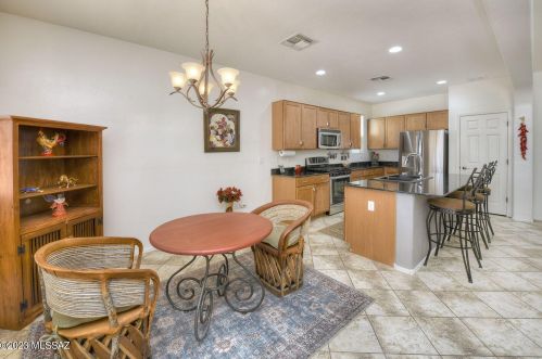 5020 River Fringe Dr, Tucson AZ  85704-1436 exterior