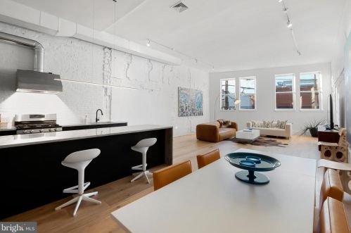 829 2nd St, Philadelphia PA 19133 exterior