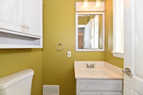 2726 110th St, Milwaukee WI  53227-3015 exterior