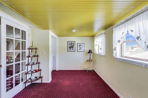 5950 Ozanam Ave, Chicago IL 60631-2235 exterior