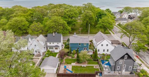 2951 Superior St, Milwaukee WI 53207-3074 exterior