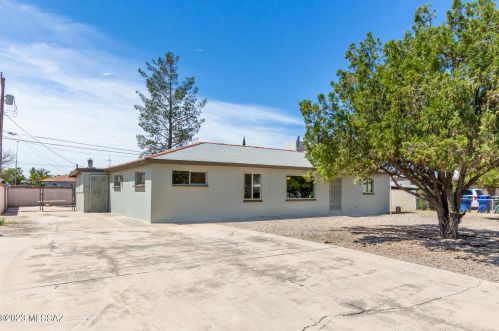 6202 28th St, Tucson AZ  85711-6808 exterior