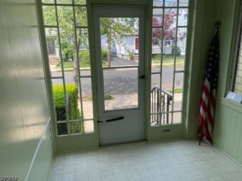 48 Looker St, Industrial Hillside NJ  07205-2819 exterior