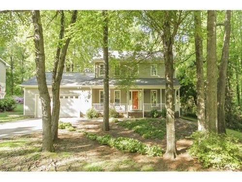 409 Courtland Dr, Stonycreek, NC 27244-7413