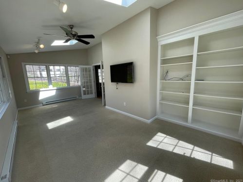 25 Longview Dr, Ridgefield CT 06877-3514 exterior