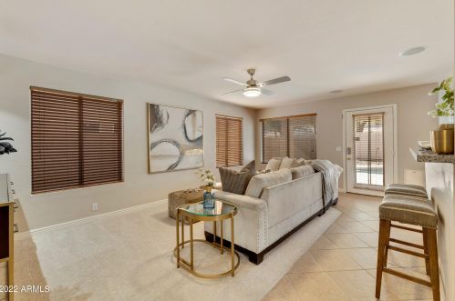 15210 42nd St, Phoenix AZ 85048-7001 exterior