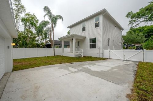 305 Hanna Ave, Tampa FL  33604-6633 exterior