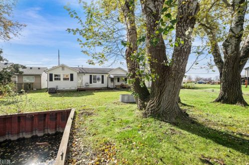 6334 Marina Dr, Algonac MI 48001-4212 exterior