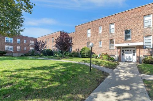 74 Gibson Blvd, Valley Stream NY  11581-2041 exterior