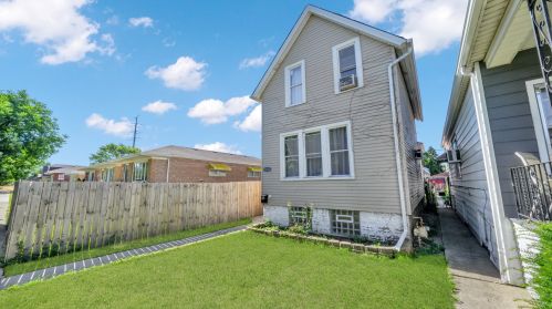 3637 59th Pl, Chicago, IL 60629-3909