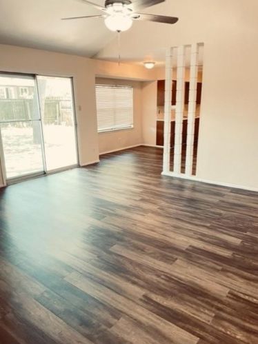 2619 Baxter Dr, Austin TX  78745-4352 exterior