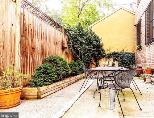 1835 Phelps Pl, Washington DC 20008-1851 exterior