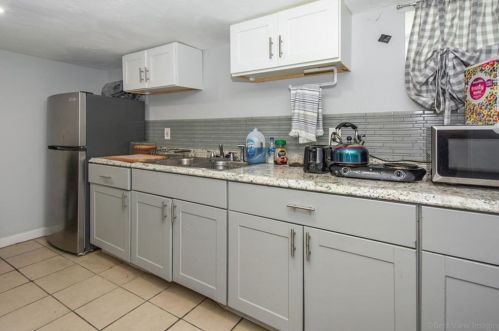 460 Chalkstone Ave, Providence RI 02909-4918 exterior