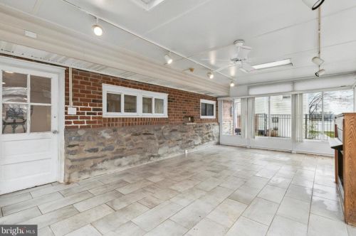 316 Glengary Dr, Pittsburgh PA 19083-2714 exterior