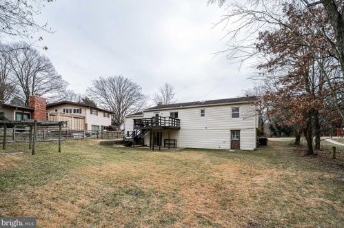 4110 Duvawn St, Alexandria VA 22310-2022 exterior