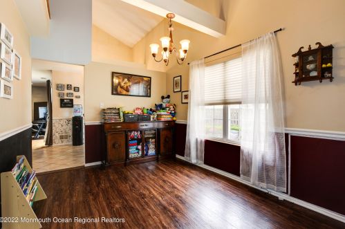 200 Kentucky Way, East Freehold NJ 07728-4656 exterior