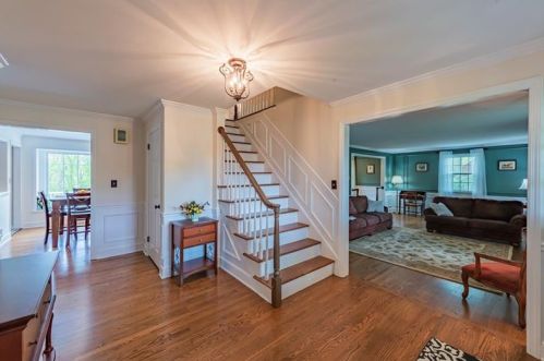 1541 Hollow Tree Dr, Pittsburgh, PA 15241-2921