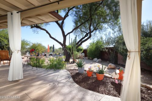 1202 Chula Vista Rd, Tucson AZ  85704-3008 exterior