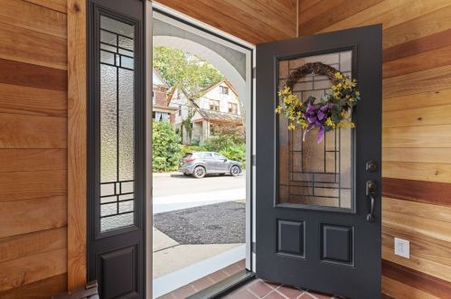 1339 Cordova Rd, Pittsburgh, PA 15206-1430