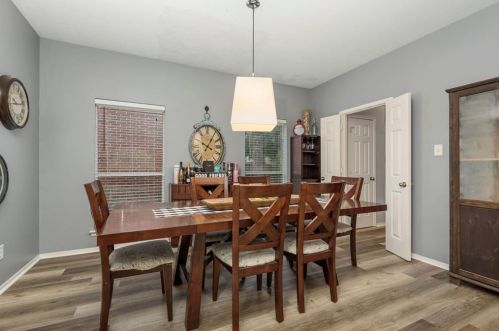 8615 Cross Country Dr, Humble TX 77346-6113 exterior