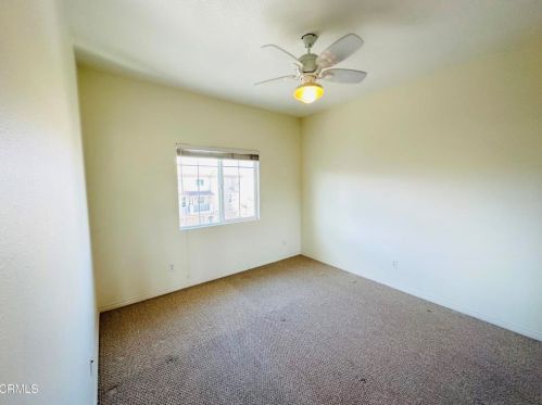 1350 Bayside Cir, Oxnard CA  93035-2148 exterior