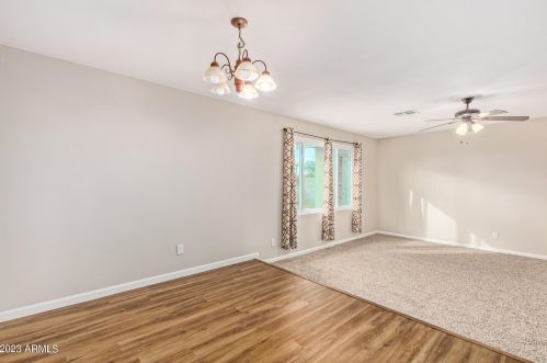 9040 40 Dr, Phoenix AZ 85019-2013 exterior