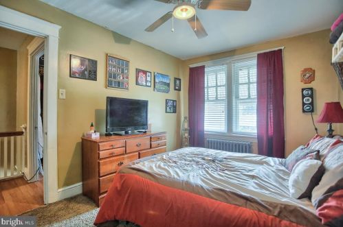 41 Pearl St, Lancaster PA 17603-3230 exterior