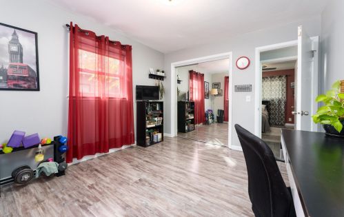 127 Melody Ave, Kalamazoo MI 49002-6219 exterior