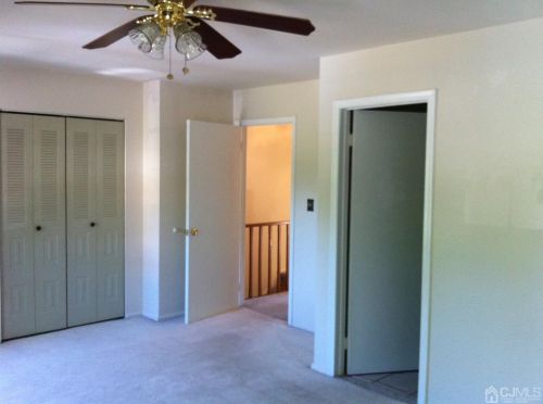 388 Rittenhouse Ct, New Brunswick NJ 08902-3536 exterior