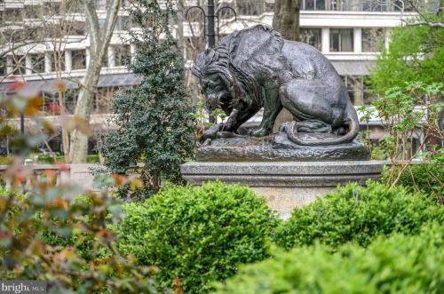 219 18th St, Philadelphia PA 19103-6141 exterior