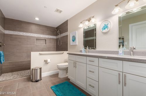 8007 7th Ave, Phoenix AZ  85021-5613 exterior