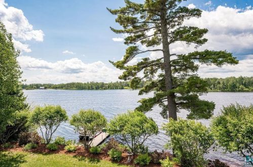 5108 Larson Ln, Duluth MN 55803-9436 exterior