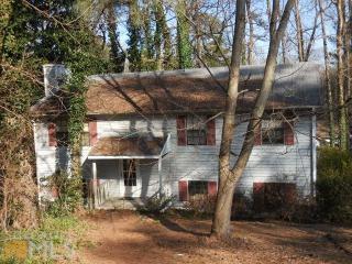 2527 Carolyn Dr, Smyrna, GA 30080-2551