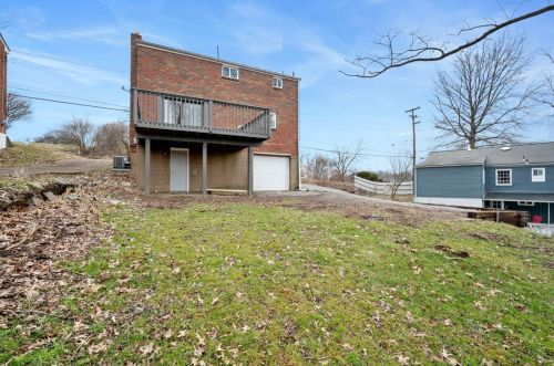 1307 Jefferson Heights Rd, Pittsburgh PA  15235-4807 exterior