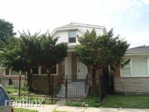 1113 112th St, Chicago IL  60643-4515 exterior