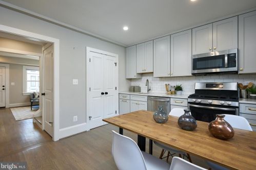 614 Alfred St, Alexandria VA  22314-1823 exterior